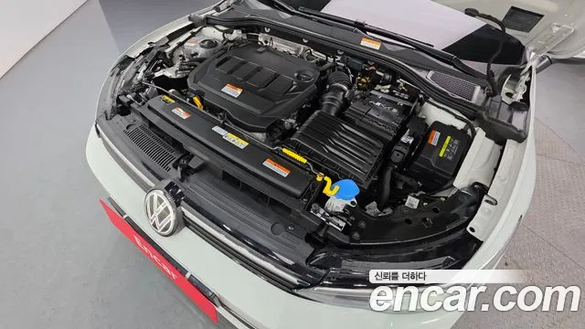 Volkswagen Golf Golf 8 поколение 2.0 TDI Prestige — Фото автомобиля 6
