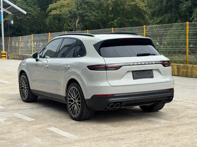 Porsche Cayenne — Фото автомобиля 6