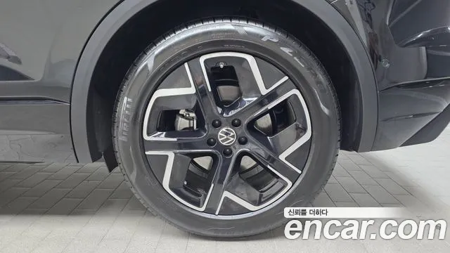 Volkswagen Touareg Touareg 3 поколение 3.0 TDI Prestige — Фото автомобиля 18