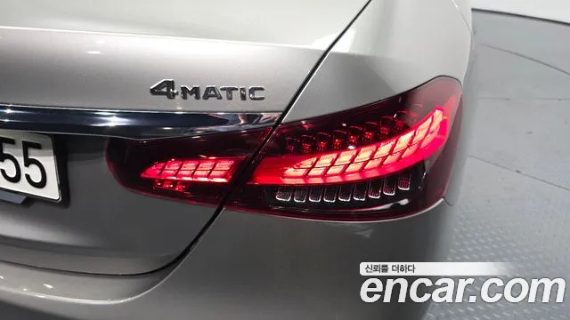 Mercedes-Benz E-Class E-класс W213 E350 4MATIC Avantgarde — Фото автомобиля 21