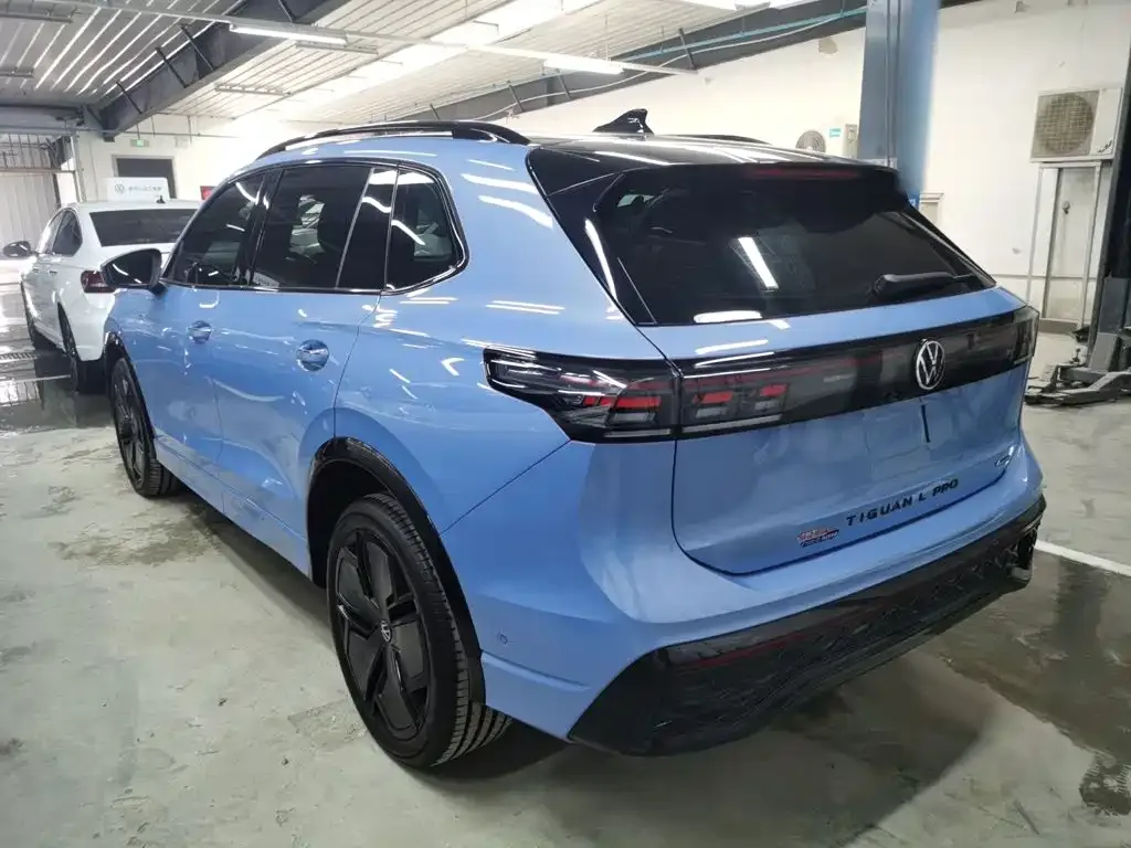 Volkswagen Tiguan L 2024 PRO 380TSI 4WD R-Line Premium Edition — Фото автомобиля 22