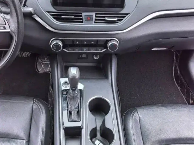 Nissan Teana — Фото автомобиля 9