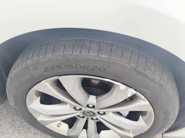 Toyota Sienna — Фото автомобиля 7