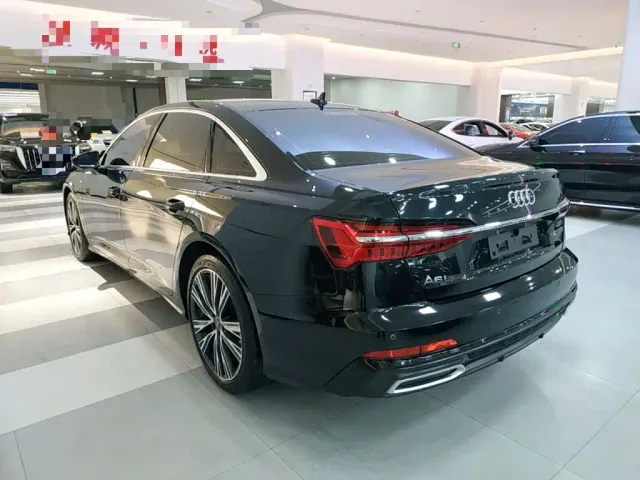 Audi A6L — Фото автомобиля 22
