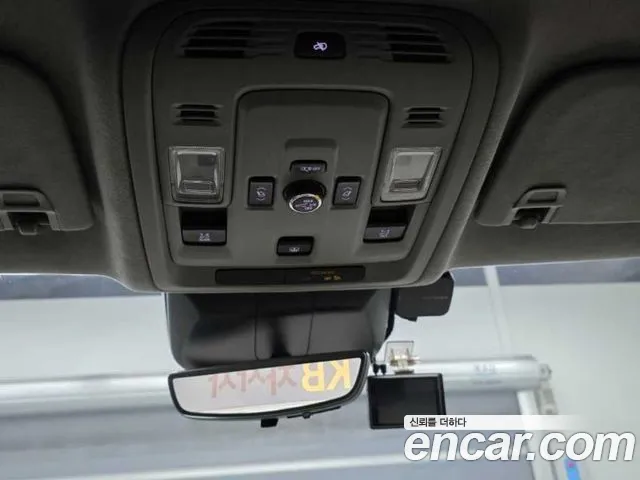 Cadillac Escalade Generation 5 — Фото автомобиля 3