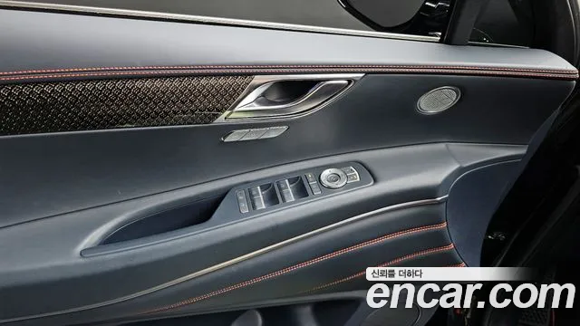 Genesis GV80 — Фото автомобиля 17