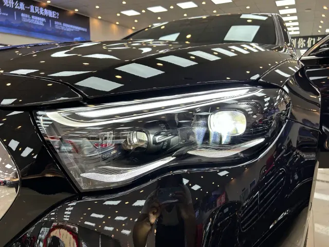 Mercedes-Benz E-Class — Фото автомобиля 16