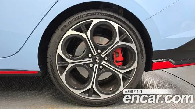 Hyundai AVANTE — Фото автомобиля 20