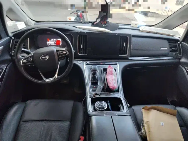 GAC Trumpchi M8 — Фото автомобиля 10