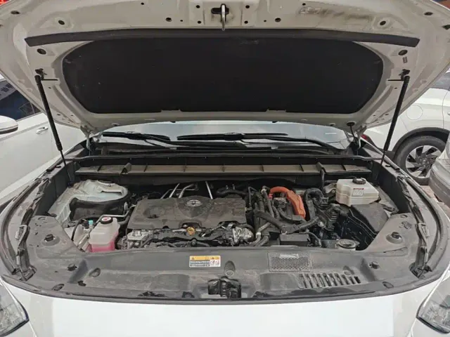 Toyota Highlander — Фото автомобиля 19