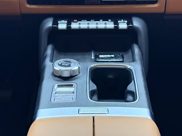 iCAR V27 — Фото автомобиля 14