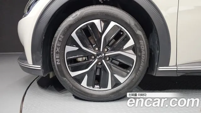 Kia EV6 — Фото автомобиля 5