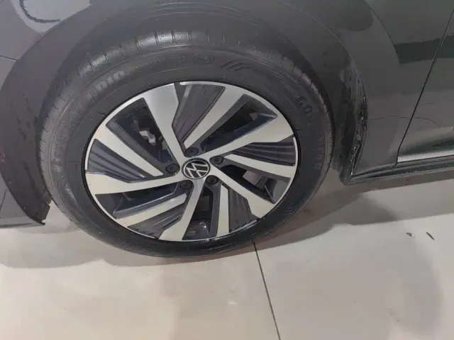 Volkswagen Passat — Фото автомобиля 24