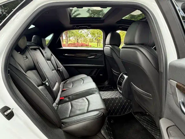 Cadillac CT6 — Фото автомобиля 14