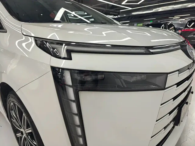 GAC Trumpchi E8 — Фото автомобиля 6