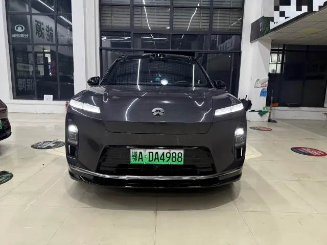 Nio ES8 — Фото автомобиля 2