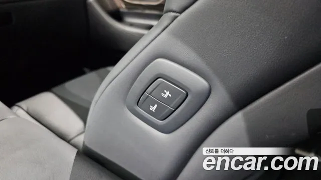 Toyota Alphard — Фото автомобиля 21