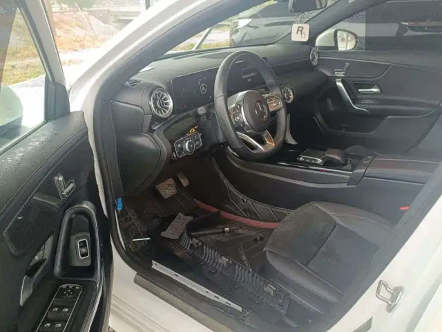 Mercedes-Benz A-Class — Фото автомобиля 10