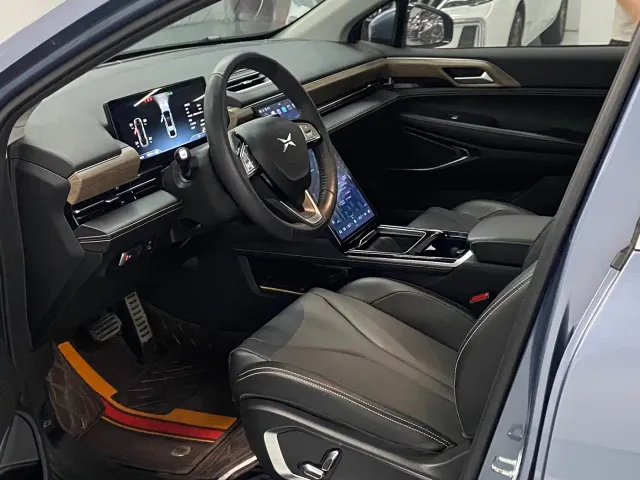 Xpeng P5 — Фото автомобиля 9