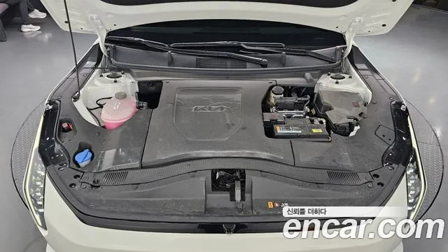 Kia EV4 — Фото автомобиля 9