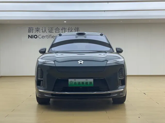 Nio ES8 — Фото автомобиля 3