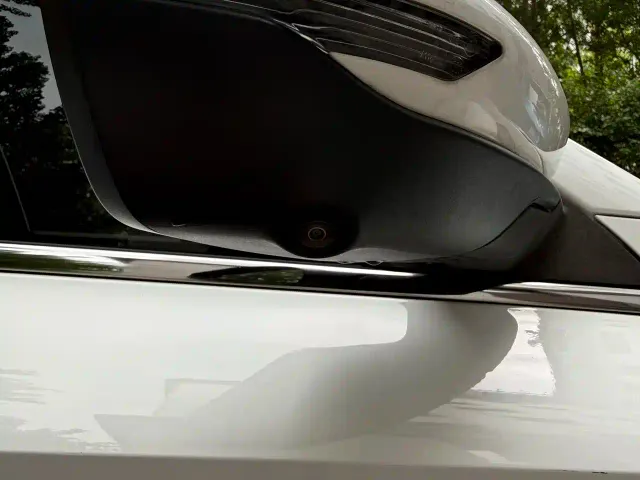Geely Emgrand — Фото автомобиля 9