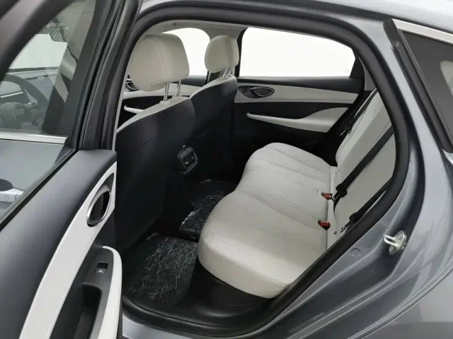 BYD Seal 05 DM-i — Фото автомобиля 15