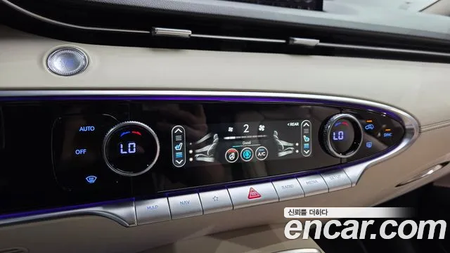 Genesis GV70 2.5T Бензин 2WD — Фото автомобиля 16
