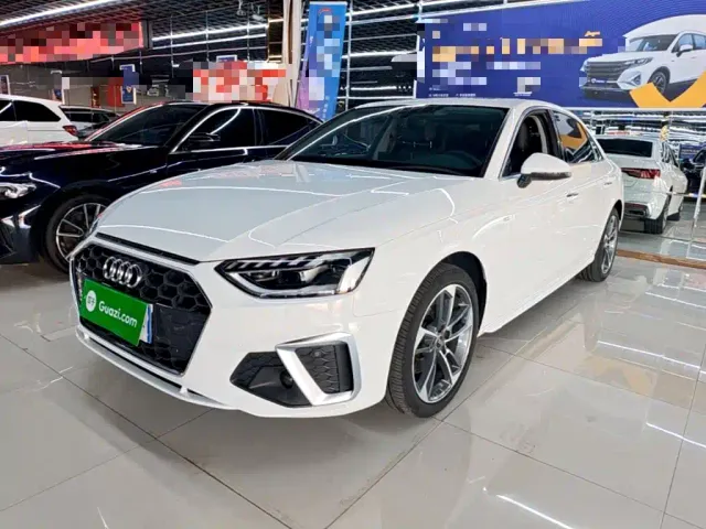 Фотография автомобиля — Audi A4L