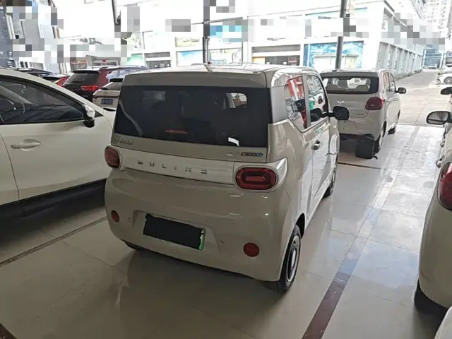 Wuling Hongguang Mini EV — Фото автомобиля 6