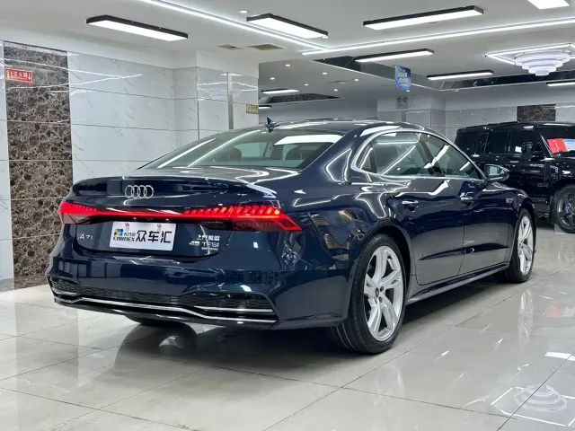 Audi A7L — Фото автомобиля 6