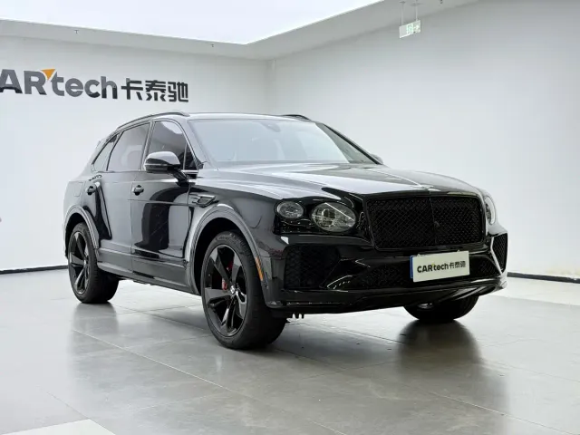 Bentley Bentayga — Фото автомобиля 3