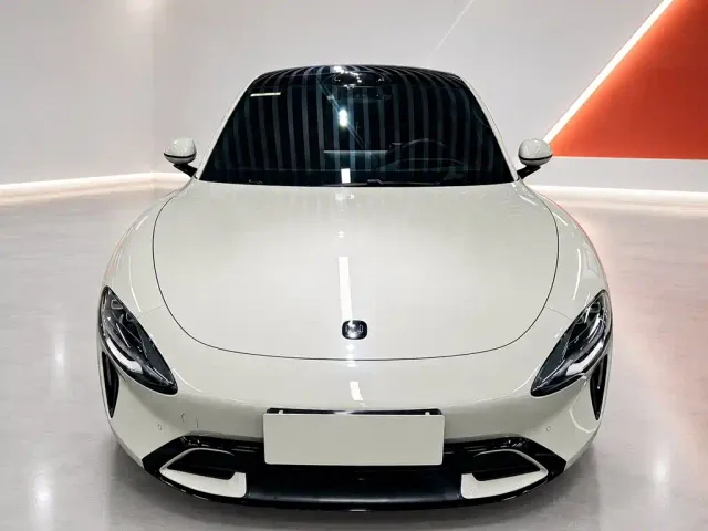 Xiaomi SU7 — Фото автомобиля 2