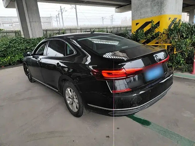 Volkswagen Passat — Фото автомобиля 4