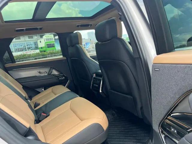 Land Rover Range Rover Sport — Фото автомобиля 12