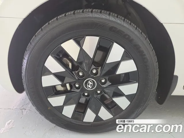 Hyundai Staria — Фото автомобиля 5