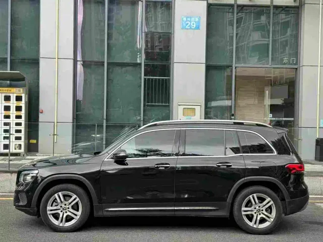 Mercedes-Benz GLB-Class — Фото автомобиля 3