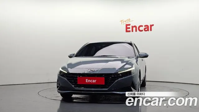 Hyundai Avante — Фото автомобиля 3