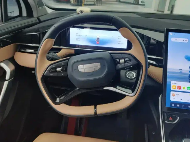 Geely Boyue L — Фото автомобиля 15