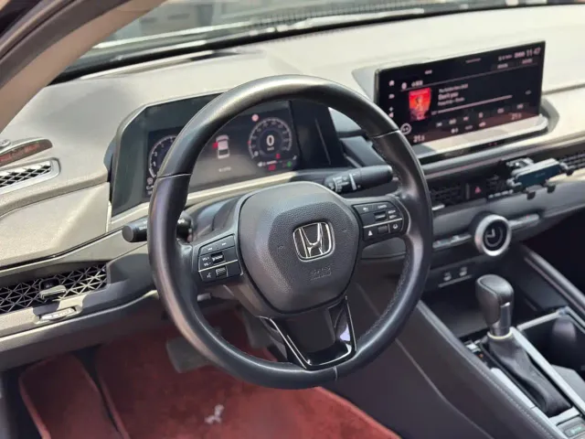 Honda Accord — Фото автомобиля 6