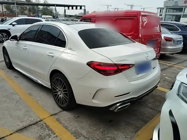 Mercedes-Benz C-Class — Фото автомобиля 4