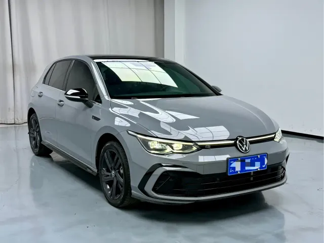 Volkswagen Golf — Фото автомобиля 3
