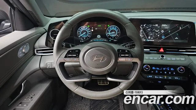 Hyundai AVANTE Новый Avante (CN7) — Фото автомобиля 12