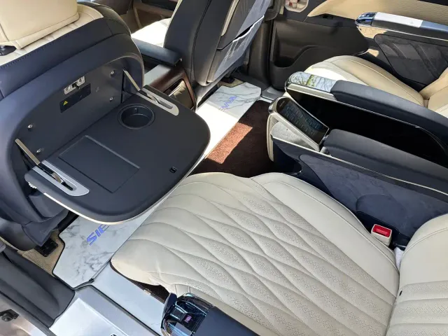 Toyota Sienna — Фото автомобиля 18