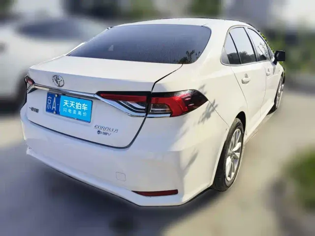 Toyota Corolla — Фото автомобиля 2