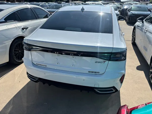 Chery Arrizo 8 — Фото автомобиля 7