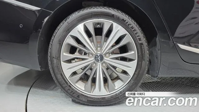 Kia K8 Signature — Фото автомобиля 5