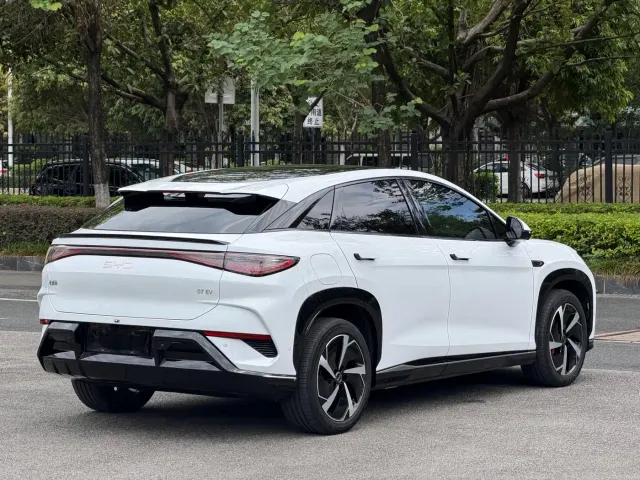 BYD Sealion 07 EV — Фото автомобиля 4