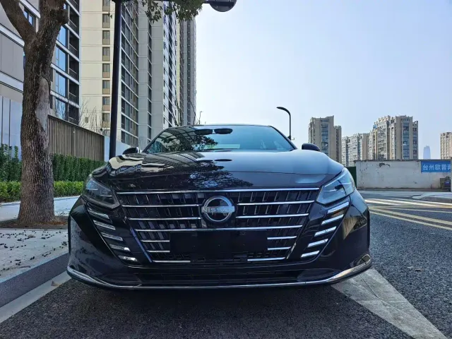 Nissan Teana — Фото автомобиля 2