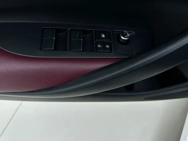 Toyota Corolla — Фото автомобиля 16